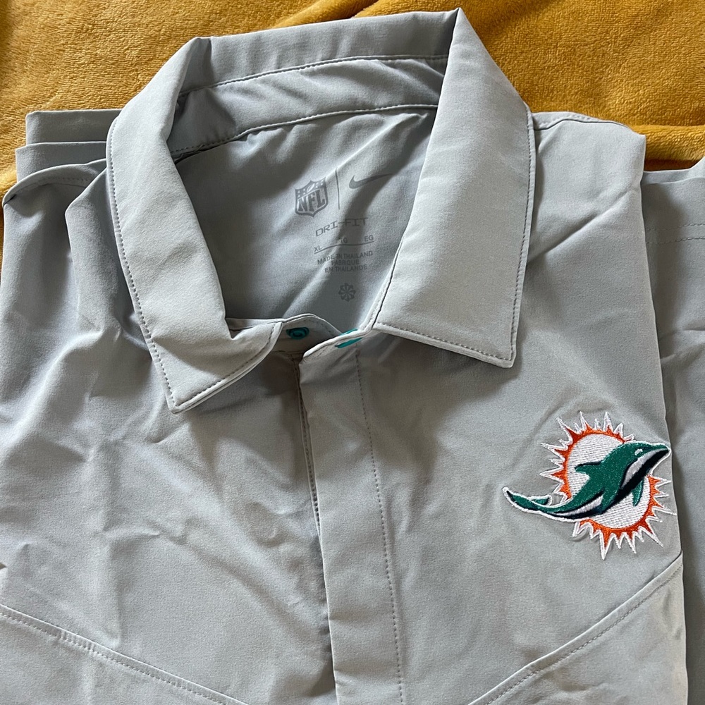 NFL Miami Dolphins Dri-Fit Shirt Men’s XL BRAND NEW